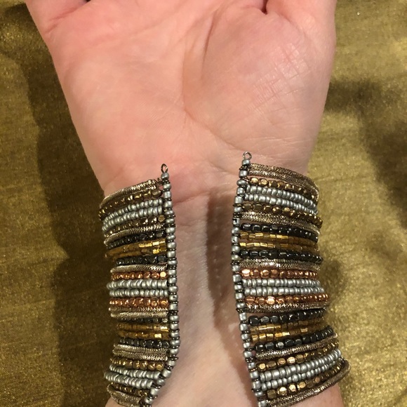 Zoe cuff from trades of Hope - Picture 4 of 4